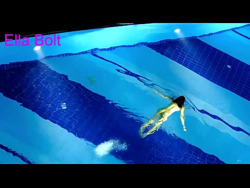 ❤️ Abdi teu tiasa ngeureunkeun nonton, pirang ngora bray ngojay buligir di ELLA bolt Resort kolam renang ️❌ porno keras dina pornosu.hentaiser.ru ❌❤
